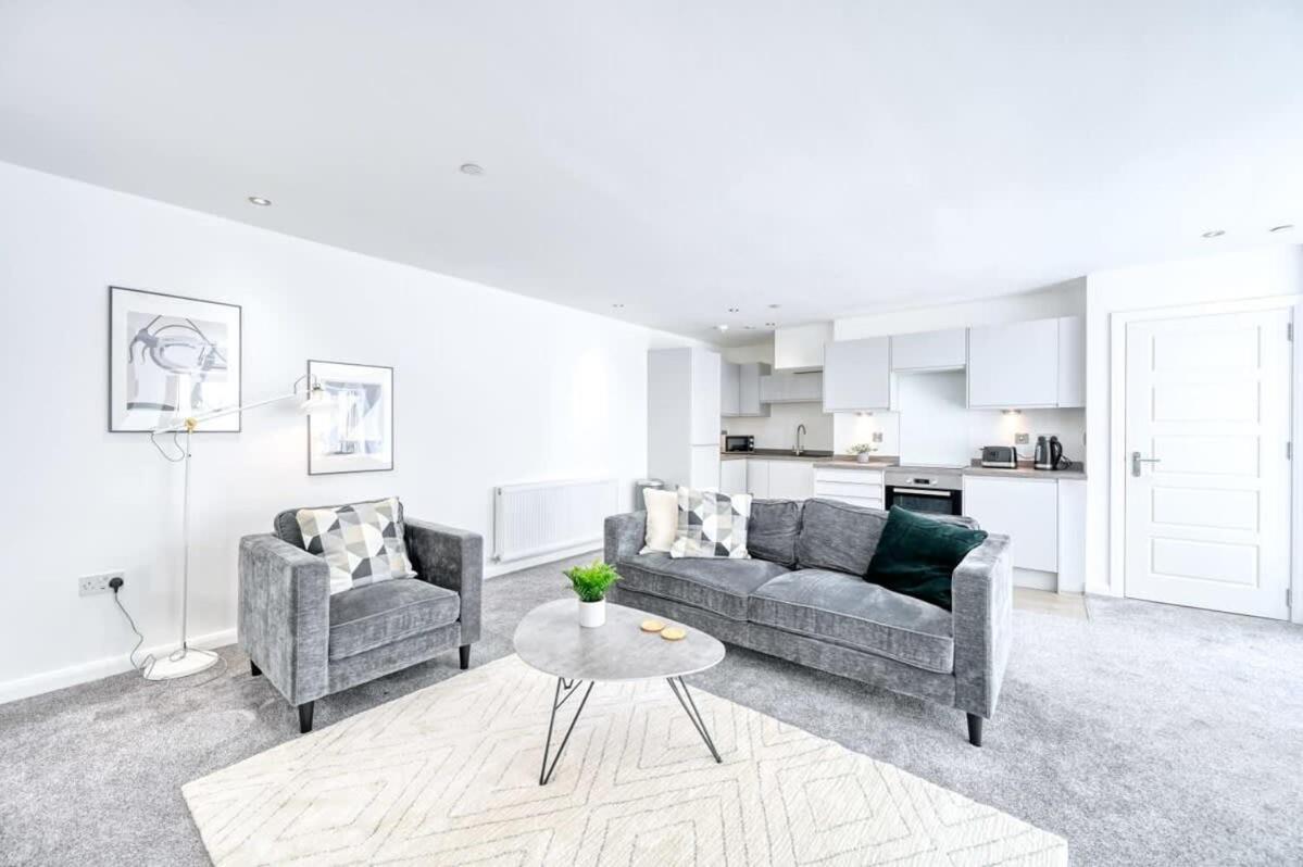 Modern 2 Bedroom Apartment In Preston Preston  Exterior foto