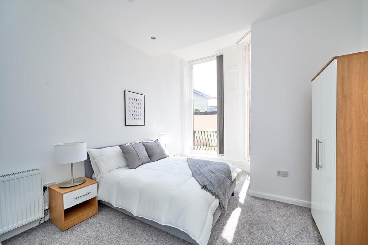 Modern 2 Bedroom Apartment In Preston Preston  Exterior foto